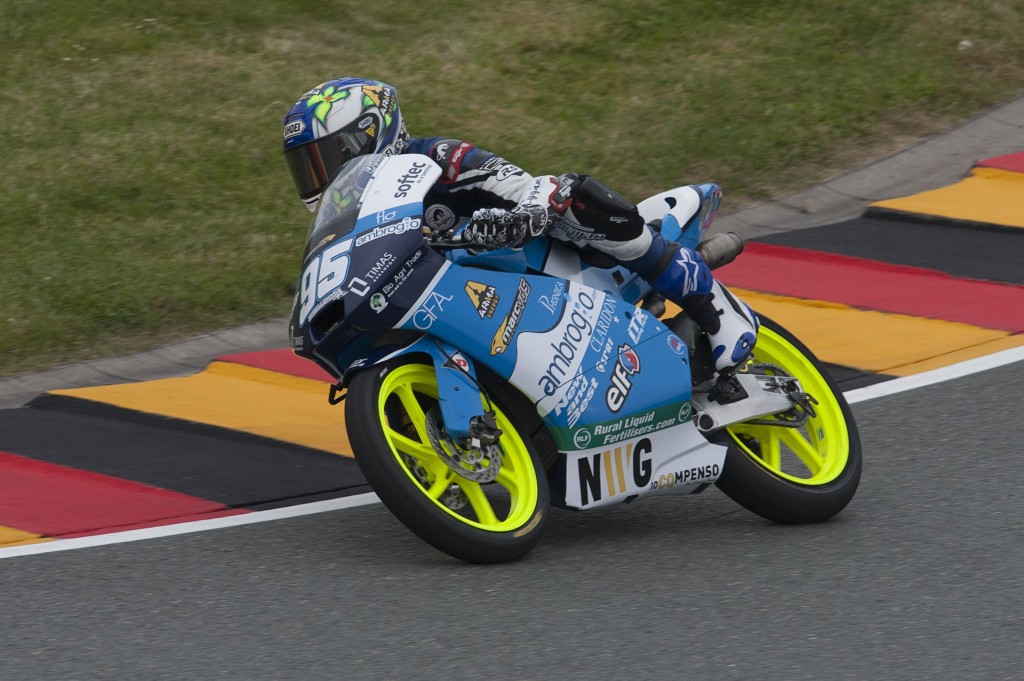 Une nouvelle moto, un nouveau circuit rendant l'apprentissage difficile pour Jules Danilo. (Photo : Ambrogio).