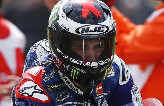 Les larmes de douleur et d'émotion de Jorge Lorenzo, héroïque sur le circuit d'Assen.